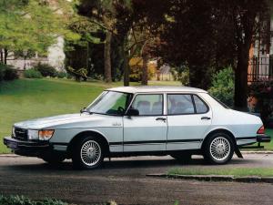 Saab 900 Turbo Sedan 1984 года